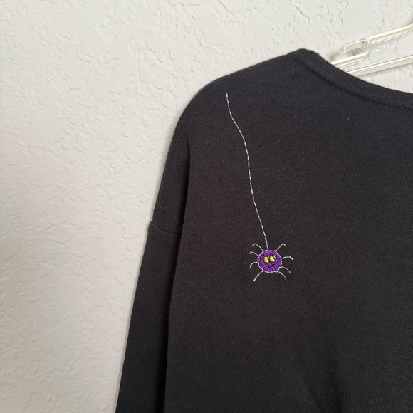 Quacker Factory Witch Embroidered Long Sleeve Shirt Plus Sz 1X Halloween Quirky - Picture 4 of 6